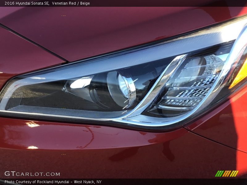 Venetian Red / Beige 2016 Hyundai Sonata SE