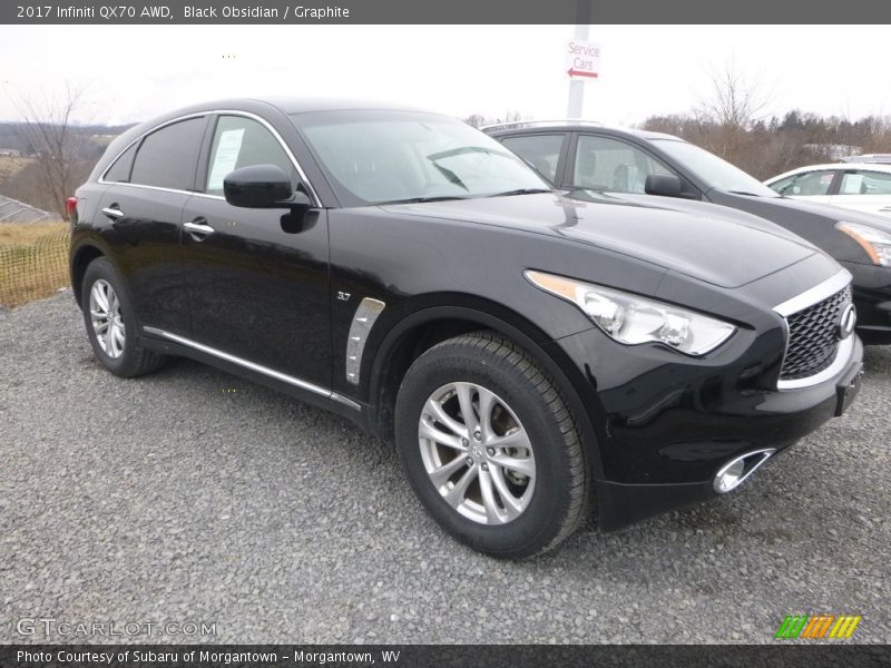 Front 3/4 View of 2017 QX70 AWD
