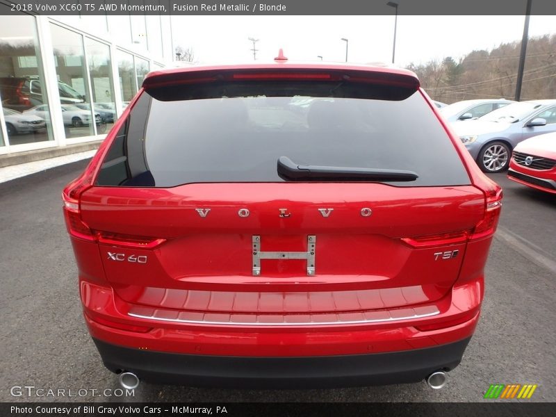 Fusion Red Metallic / Blonde 2018 Volvo XC60 T5 AWD Momentum