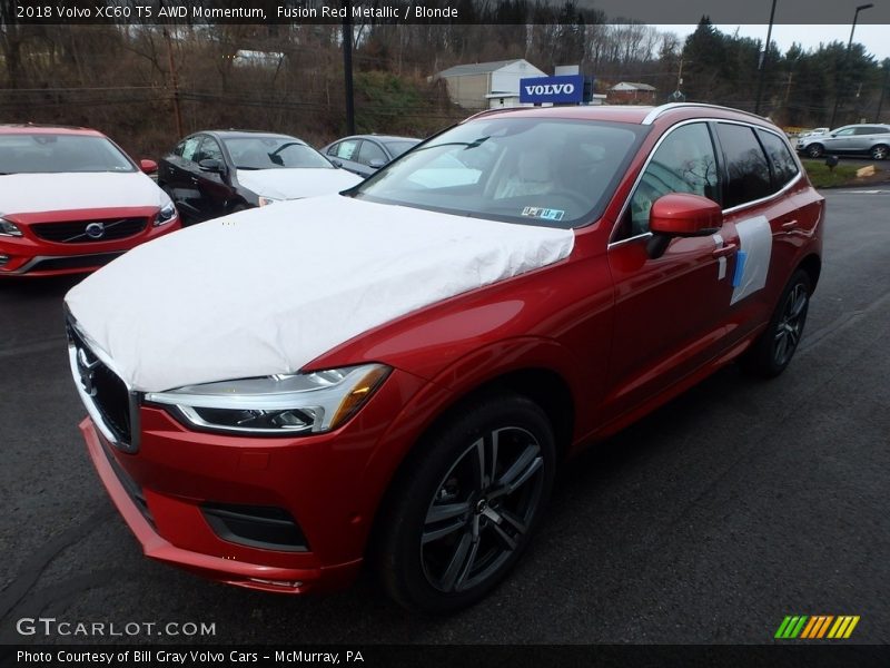 Fusion Red Metallic / Blonde 2018 Volvo XC60 T5 AWD Momentum