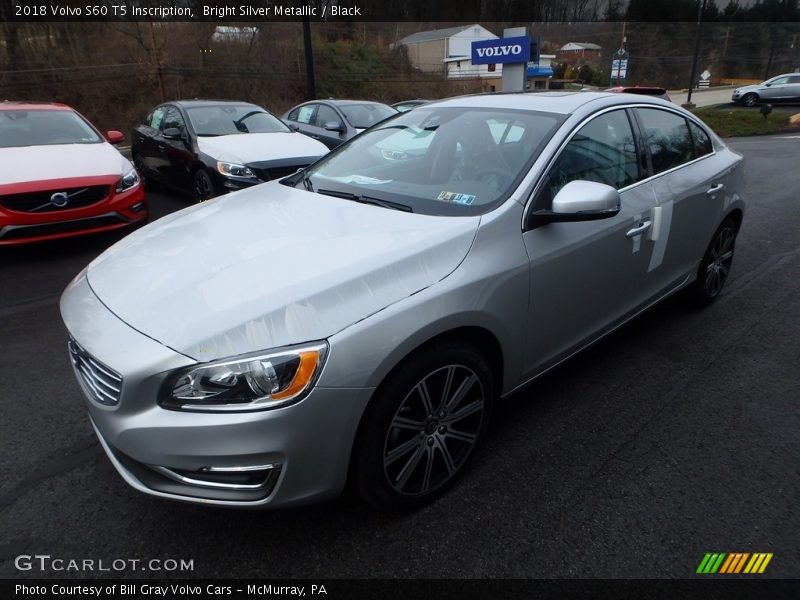 Bright Silver Metallic / Black 2018 Volvo S60 T5 Inscription