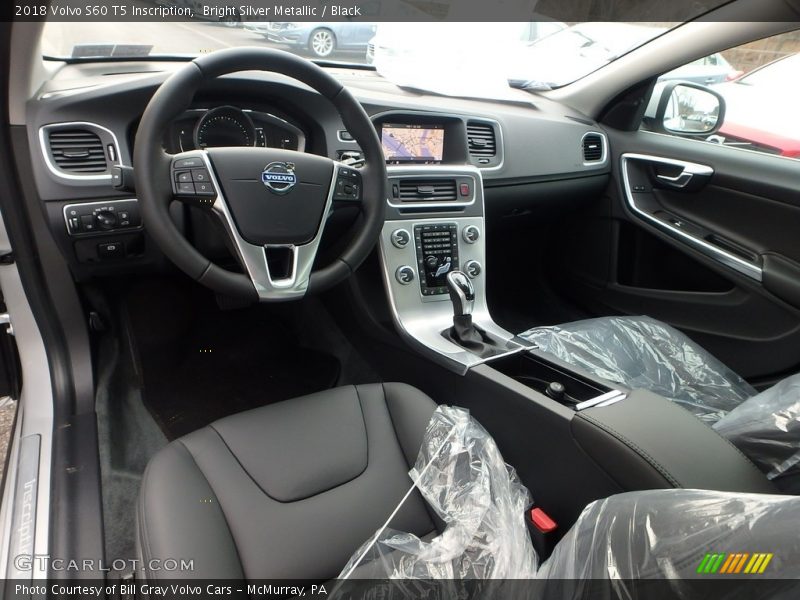 Bright Silver Metallic / Black 2018 Volvo S60 T5 Inscription