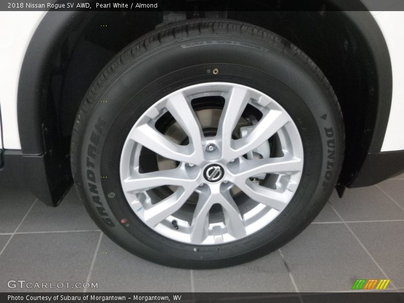Pearl White / Almond 2018 Nissan Rogue SV AWD