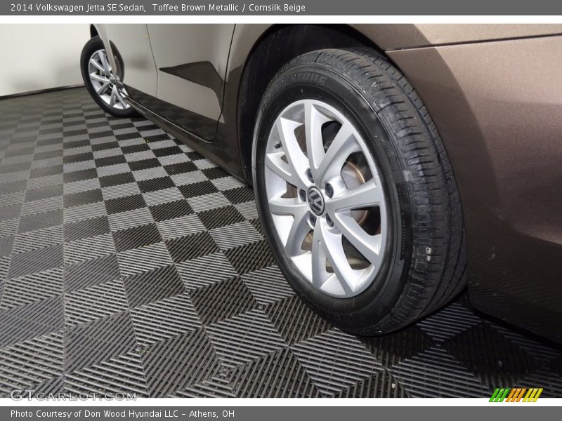 Toffee Brown Metallic / Cornsilk Beige 2014 Volkswagen Jetta SE Sedan