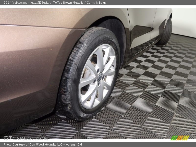 Toffee Brown Metallic / Cornsilk Beige 2014 Volkswagen Jetta SE Sedan