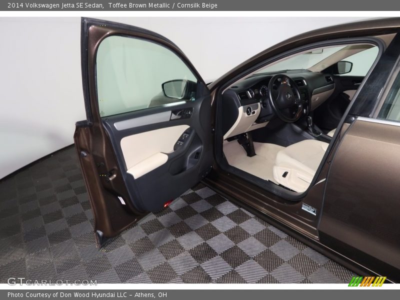 Toffee Brown Metallic / Cornsilk Beige 2014 Volkswagen Jetta SE Sedan