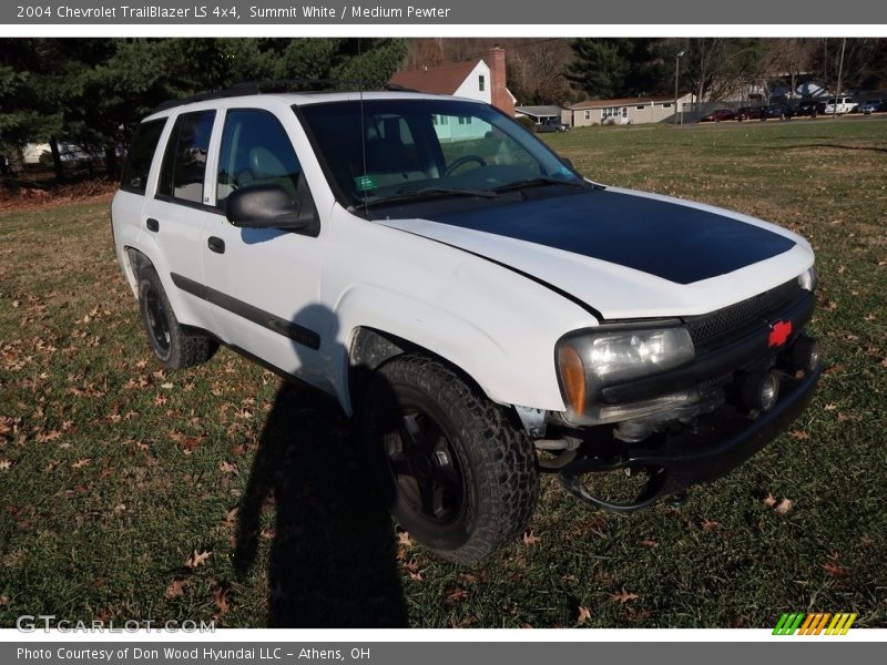 Summit White / Medium Pewter 2004 Chevrolet TrailBlazer LS 4x4