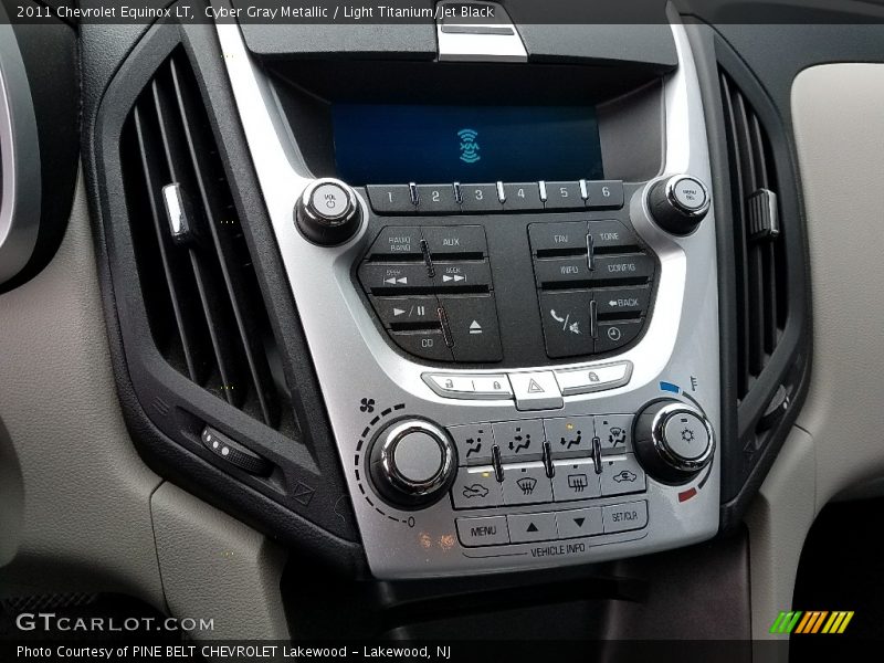 Cyber Gray Metallic / Light Titanium/Jet Black 2011 Chevrolet Equinox LT