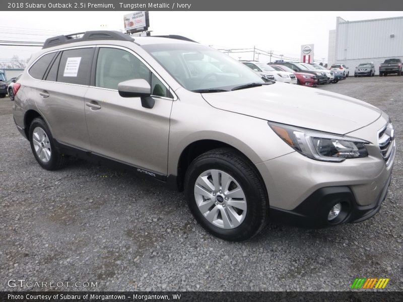 Front 3/4 View of 2018 Outback 2.5i Premium