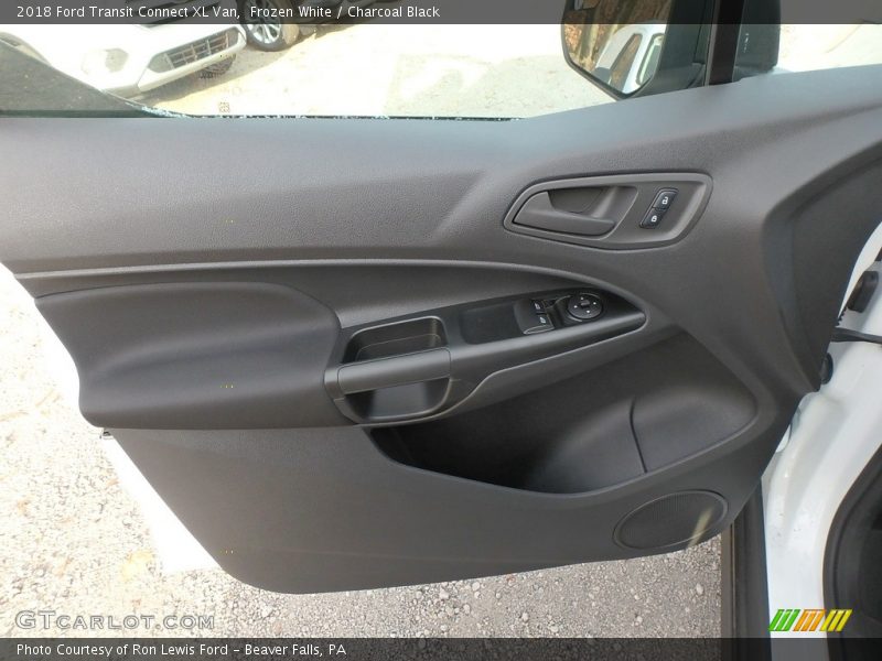 Frozen White / Charcoal Black 2018 Ford Transit Connect XL Van