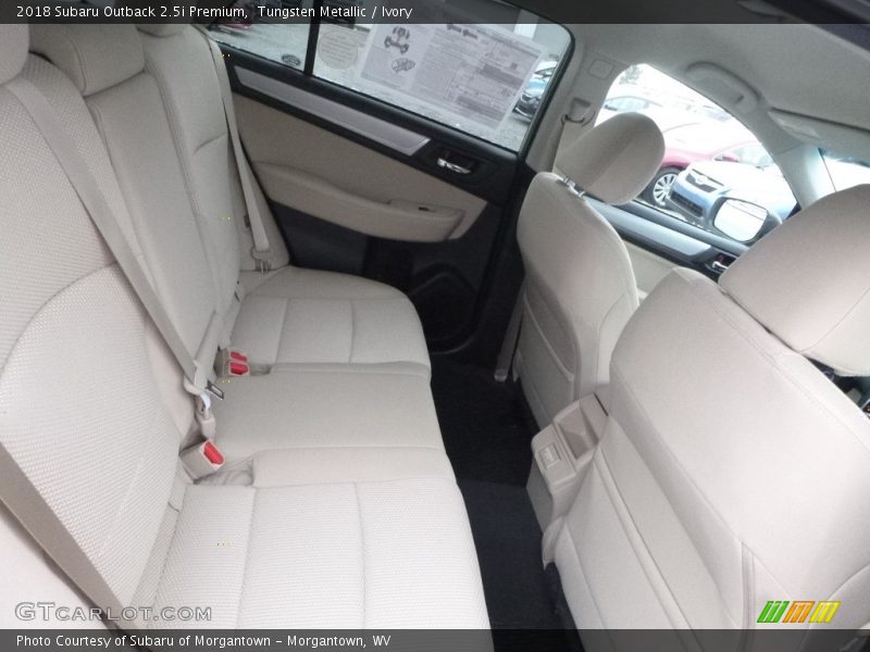 Tungsten Metallic / Ivory 2018 Subaru Outback 2.5i Premium