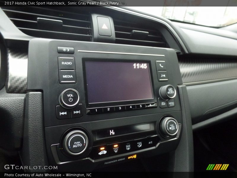 Sonic Gray Pearl / Black/Ivory 2017 Honda Civic Sport Hatchback