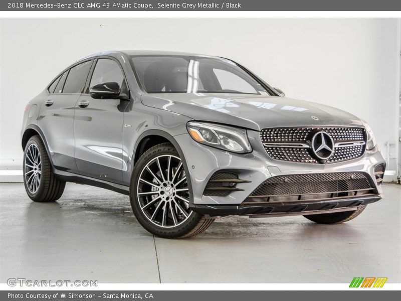 Front 3/4 View of 2018 GLC AMG 43 4Matic Coupe