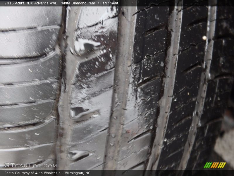 White Diamond Pearl / Parchment 2016 Acura RDX Advance AWD