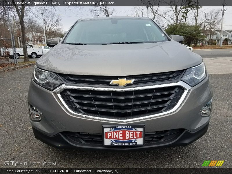 Pepperdust Metallic / Jet Black 2018 Chevrolet Equinox LT AWD