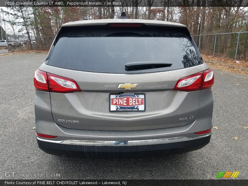 Pepperdust Metallic / Jet Black 2018 Chevrolet Equinox LT AWD