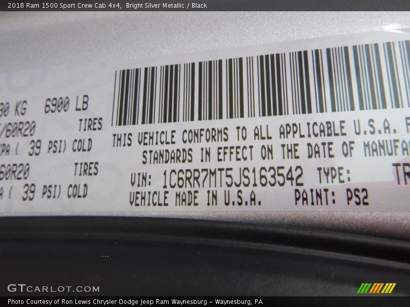 Bright Silver Metallic / Black 2018 Ram 1500 Sport Crew Cab 4x4
