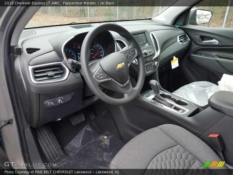 Pepperdust Metallic / Jet Black 2018 Chevrolet Equinox LT AWD
