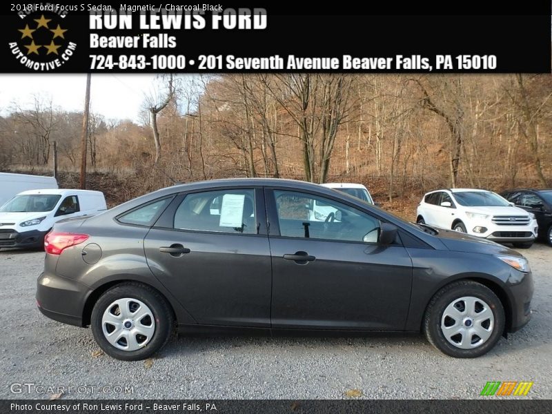 Magnetic / Charcoal Black 2018 Ford Focus S Sedan
