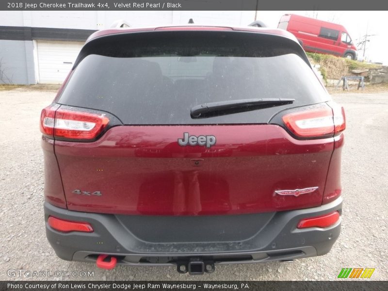 Velvet Red Pearl / Black 2018 Jeep Cherokee Trailhawk 4x4