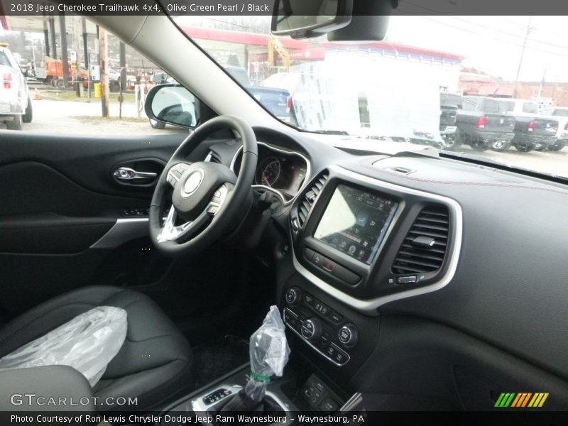 Olive Green Pearl / Black 2018 Jeep Cherokee Trailhawk 4x4
