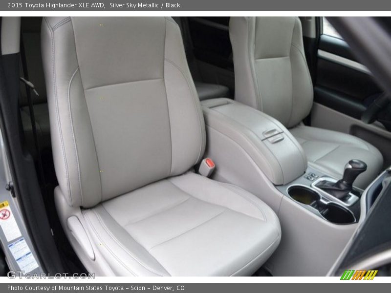 Silver Sky Metallic / Black 2015 Toyota Highlander XLE AWD