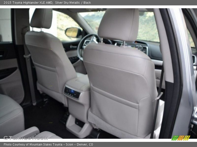 Silver Sky Metallic / Black 2015 Toyota Highlander XLE AWD