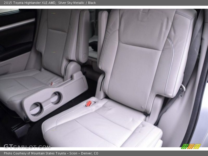 Silver Sky Metallic / Black 2015 Toyota Highlander XLE AWD