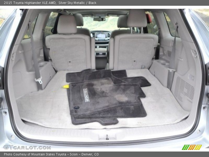 Silver Sky Metallic / Black 2015 Toyota Highlander XLE AWD