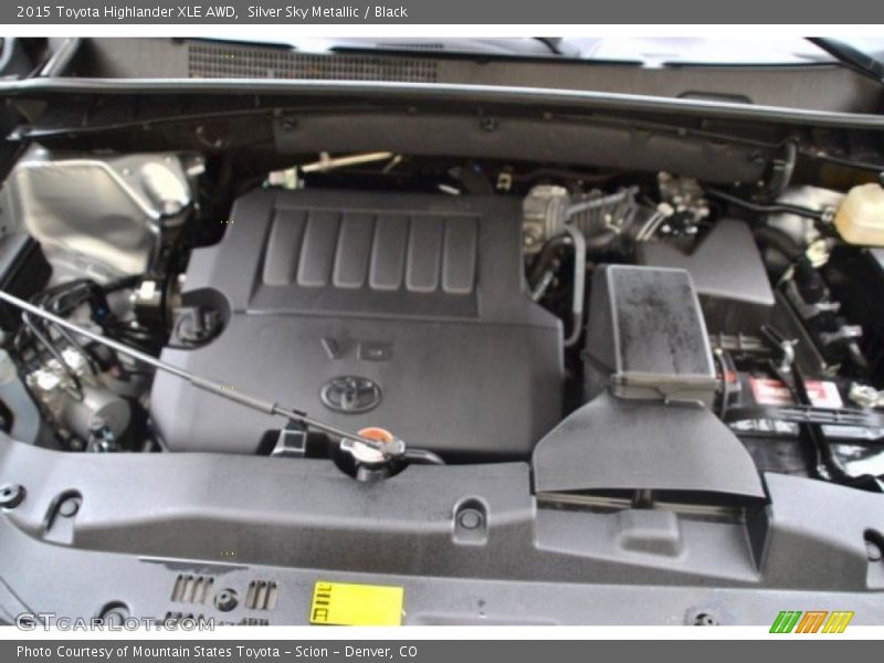 Silver Sky Metallic / Black 2015 Toyota Highlander XLE AWD