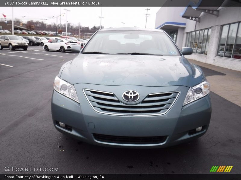 Aloe Green Metallic / Bisque 2007 Toyota Camry XLE