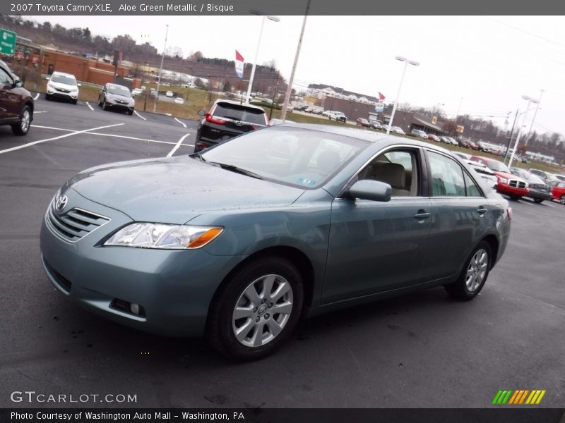 Aloe Green Metallic / Bisque 2007 Toyota Camry XLE