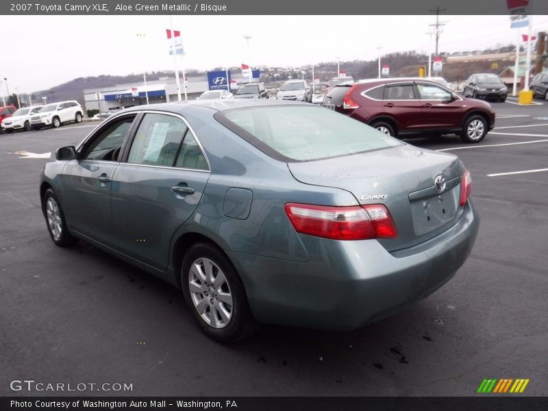 Aloe Green Metallic / Bisque 2007 Toyota Camry XLE