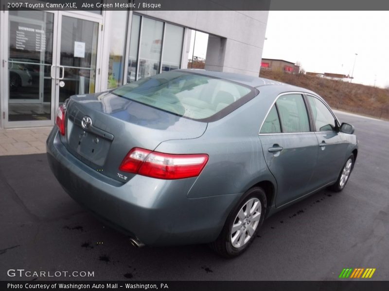 Aloe Green Metallic / Bisque 2007 Toyota Camry XLE