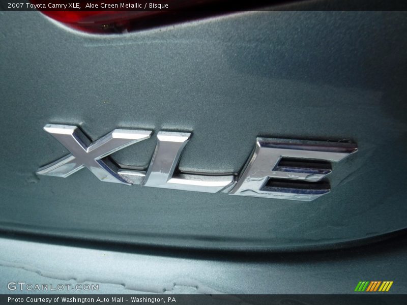 Aloe Green Metallic / Bisque 2007 Toyota Camry XLE