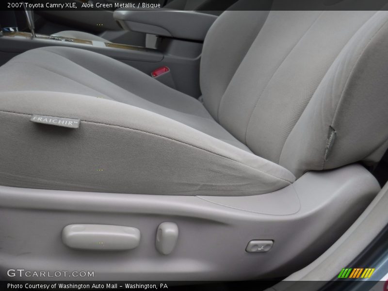 Aloe Green Metallic / Bisque 2007 Toyota Camry XLE