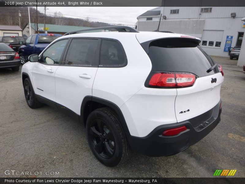 Bright White / Black 2018 Jeep Cherokee Altitude 4x4