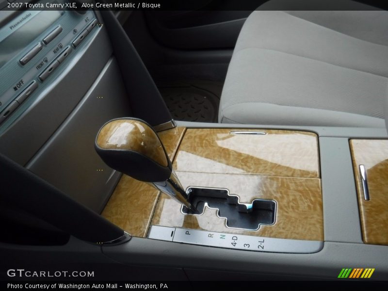 Aloe Green Metallic / Bisque 2007 Toyota Camry XLE