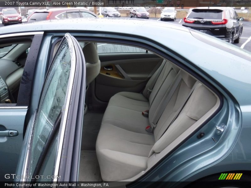 Aloe Green Metallic / Bisque 2007 Toyota Camry XLE