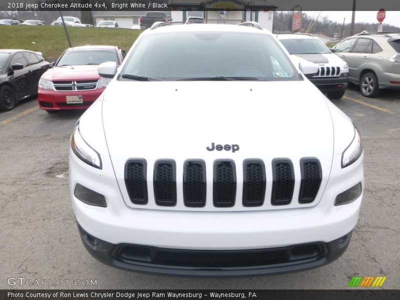 Bright White / Black 2018 Jeep Cherokee Altitude 4x4