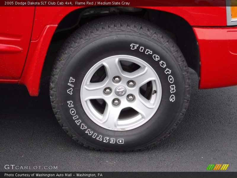 Flame Red / Medium Slate Gray 2005 Dodge Dakota SLT Club Cab 4x4