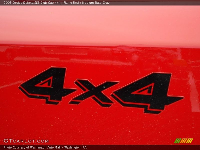Flame Red / Medium Slate Gray 2005 Dodge Dakota SLT Club Cab 4x4
