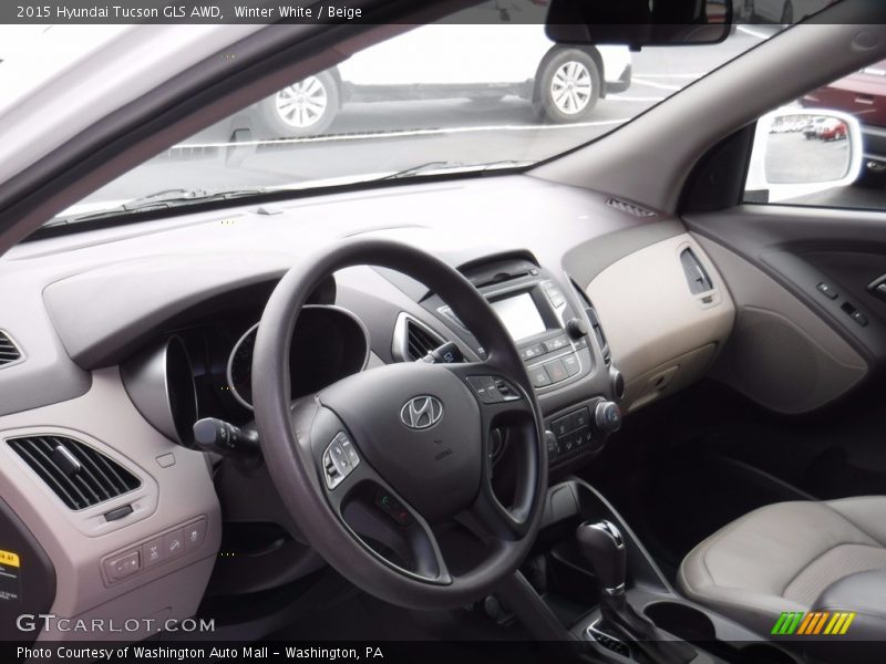 Winter White / Beige 2015 Hyundai Tucson GLS AWD