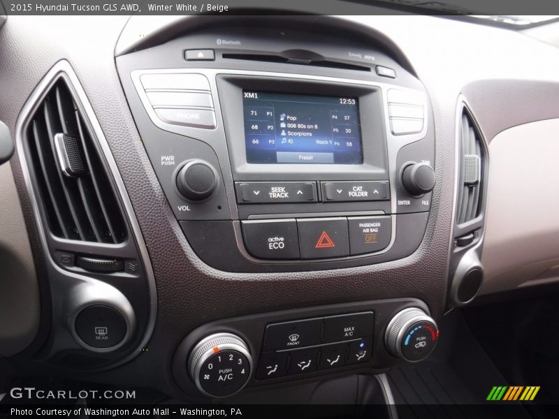 Winter White / Beige 2015 Hyundai Tucson GLS AWD