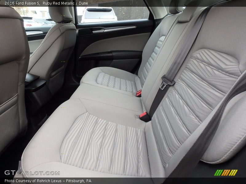 Ruby Red Metallic / Dune 2016 Ford Fusion S