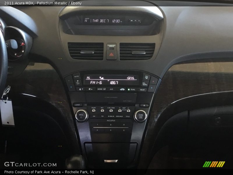 Palladium Metallic / Ebony 2011 Acura MDX