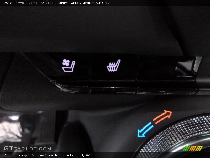 Summit White / Medium Ash Gray 2018 Chevrolet Camaro SS Coupe