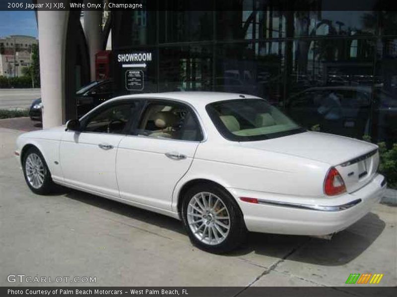 White Onyx / Champagne 2006 Jaguar XJ XJ8