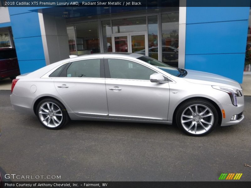  2018 XTS Premium Luxury AWD Radiant Silver Metallic