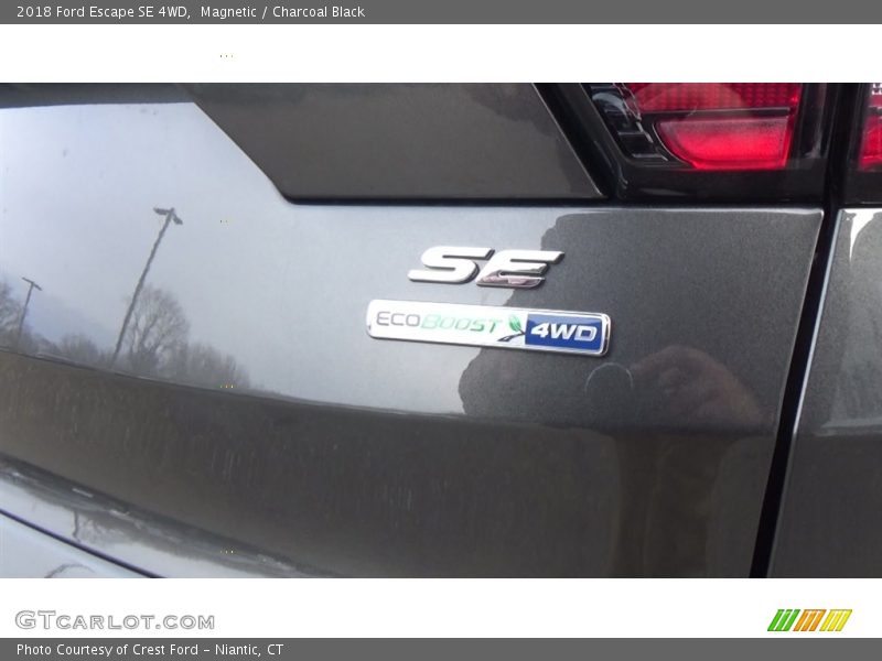 Magnetic / Charcoal Black 2018 Ford Escape SE 4WD